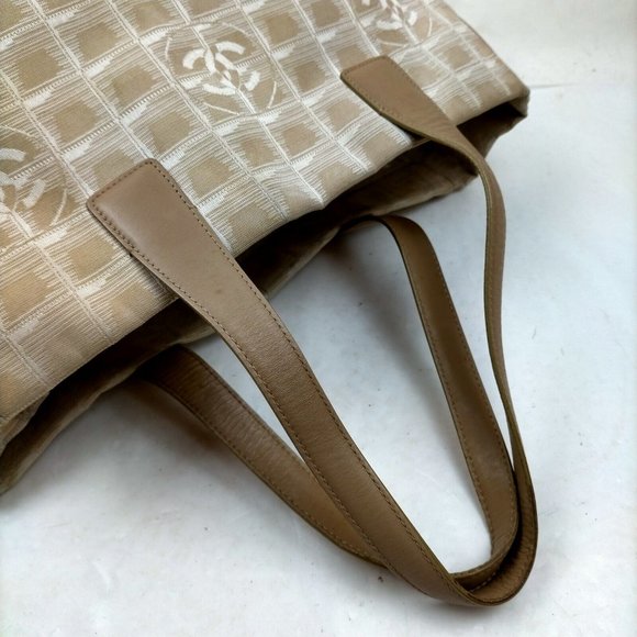 Chanel travel line Beige tan airplane  carry on hand bag purse jacquard - Picture 5 of 9